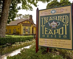 Bygone Beautys Treasured Teapot Museum And Tearooms - Accommodation Georgetown 3