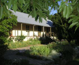 Raglan Gallery And Cultural Centre - Accommodation Georgetown 1