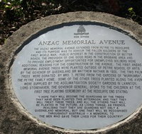 Anzac Memorial Avenue Redcliffe - Accommodation Georgetown