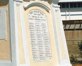 Beenleigh War Memorial - Accommodation Georgetown 2