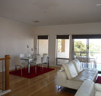 Avalon A - Accommodation Georgetown
