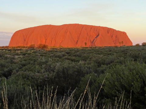 Uluru (Ayers Rock) Sunset With Outback Barbecue Dinner And Star Tour - Accommodation Georgetown 5