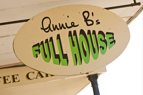 Annie B's Full House - Accommodation Georgetown 1