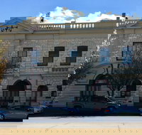 Naracoorte Town Hall - Accommodation Georgetown