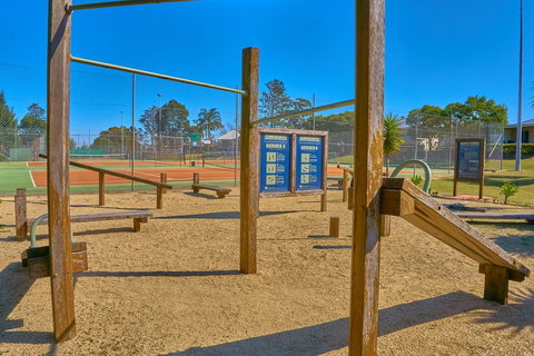 Raworth Tennis Centre - Accommodation Georgetown 2