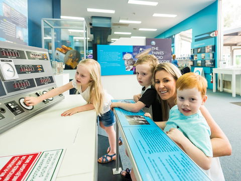 CSIRO Parkes Radio Telescope Visitor Centre - Accommodation Georgetown 1