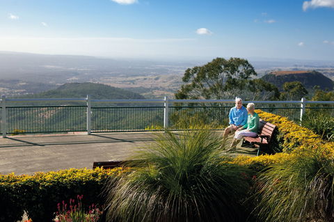 Picnic Point Lookout And Parkland - Accommodation Georgetown 0