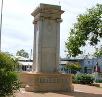Charleville War Memorial - Accommodation Georgetown