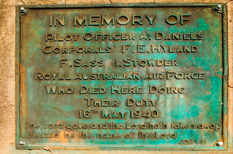 Avro Anson A4-4 Memorial - Accommodation Georgetown 1