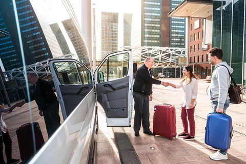Cairns Airport (CNS) Arrival Transfer (CNS Airport To Cairns Hotels Or Address) - Accommodation Georgetown 9