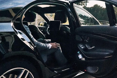 Departure Private Transfers: Adelaide To Adelaide Airport ADL In Business Car - Accommodation Georgetown 4