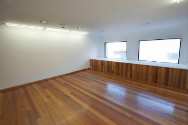 Raglan Street Gallery - Accommodation Georgetown 0