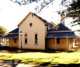 Historic Courthouse - Accommodation Georgetown