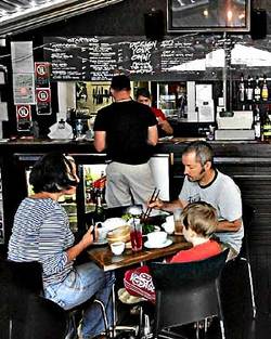 Annandale Hotel - Accommodation Georgetown 1