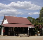 Daly Waters Historic Pub - Accommodation Georgetown