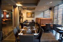 Monsoons Restaurant And Party Bar - Accommodation Georgetown 2