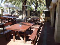 Pig & Whistle Bar & Bistro - Accommodation Georgetown 2