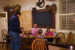 Burrawang Village Hotel - Accommodation Georgetown 3