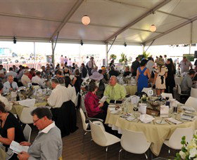 Alice Springs Turf Club - Accommodation Georgetown 2