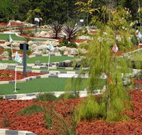 18 Hole Mini Golf - Club Husky - Accommodation Georgetown