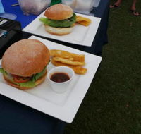 Bushland Beach Tavern - Accommodation Georgetown