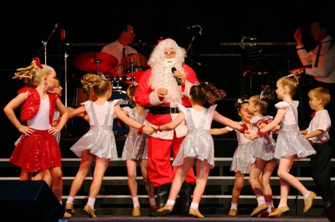 Albury Carols By Candlelight - Accommodation Georgetown 2