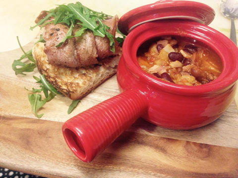 Online Film Screening: Dieci Inverni - Accommodation Georgetown 1