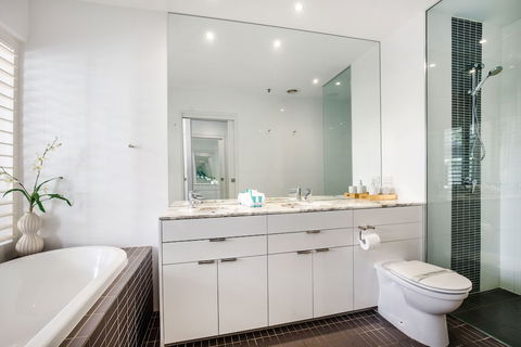 Ultra Broadbeach - Accommodation Georgetown 4