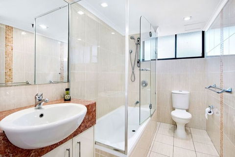 ULTIQA Beach Haven At Broadbeach - Accommodation Georgetown 3