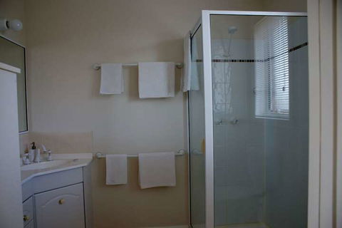 Shearwater Cottages - Accommodation Georgetown 5