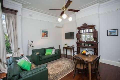 Danum House B & B - Accommodation Georgetown 5