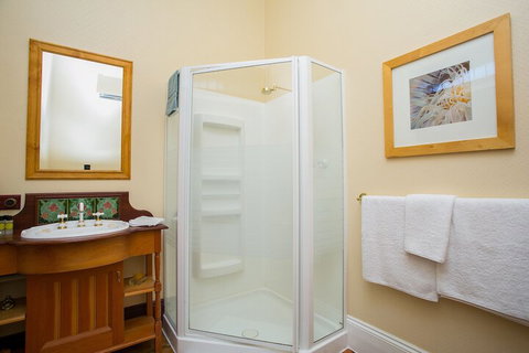 Danum House B & B - Accommodation Georgetown 4