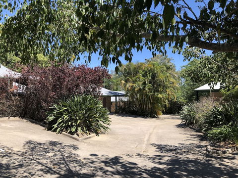 Emeraldene Inn & Eco-Lodge - Accommodation Georgetown 1