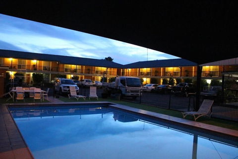 Golden West Motor Inn - Accommodation Georgetown 4