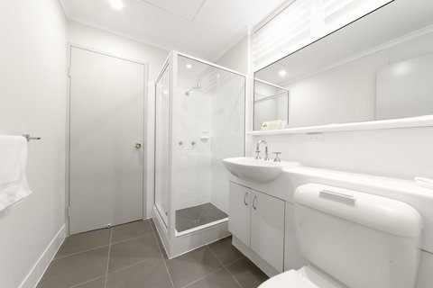 Mt Ommaney Hotel Apartments - Accommodation Georgetown 4