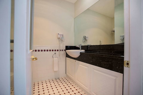 Quality Hotel Bentinck - Accommodation Georgetown 6