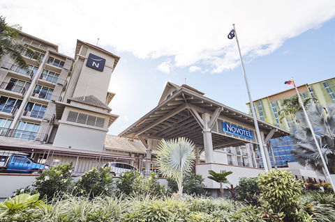 Novotel Cairns Oasis Resort - Accommodation Georgetown 1