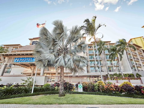 Novotel Cairns Oasis Resort - Accommodation Georgetown 0