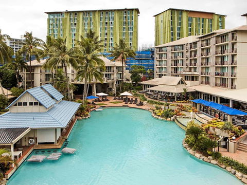 Novotel Cairns Oasis Resort - Accommodation Georgetown 4