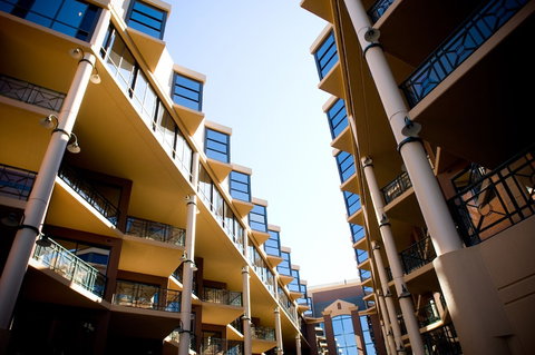 Amora Hotel Riverwalk Melbourne - Accommodation Georgetown 1