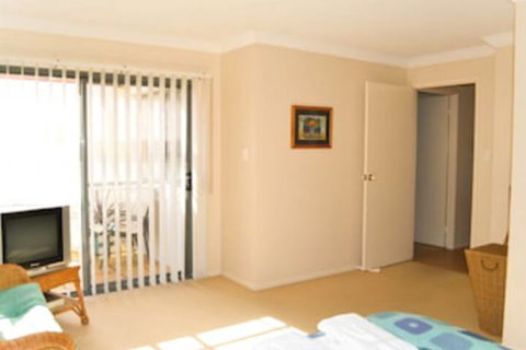 The Breakers Yamba - Accommodation Georgetown 7