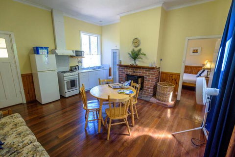 Lewana Cottages - Accommodation Georgetown 7