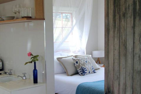 Wines For Joanie Cottage - Accommodation Georgetown 3