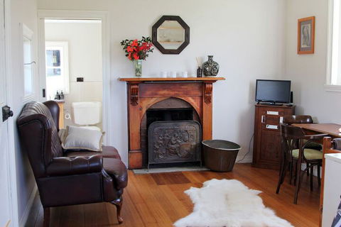 Wines For Joanie Cottage - Accommodation Georgetown 7