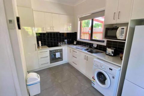 Jacaranda Wey B & B - Accommodation Georgetown 4