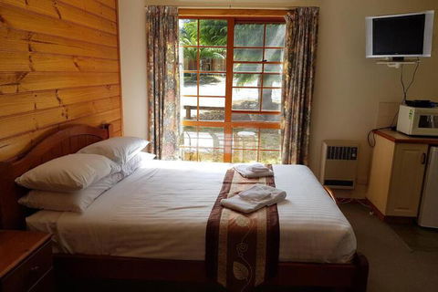 Cradle Chalet - Accommodation Georgetown 7