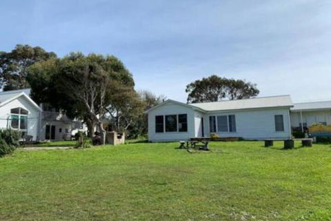 Surfside Backpacker - Accommodation Georgetown 0