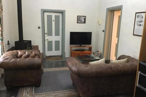 The Olde Devonshire House - Accommodation Georgetown 2