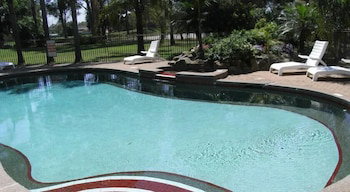 Charbonnier Motor Inn - Accommodation Georgetown 0