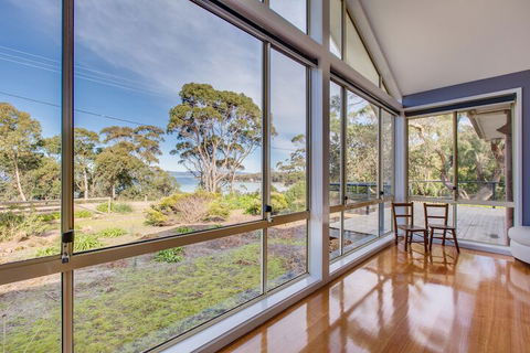 Sea La Vie - Accommodation Georgetown 2